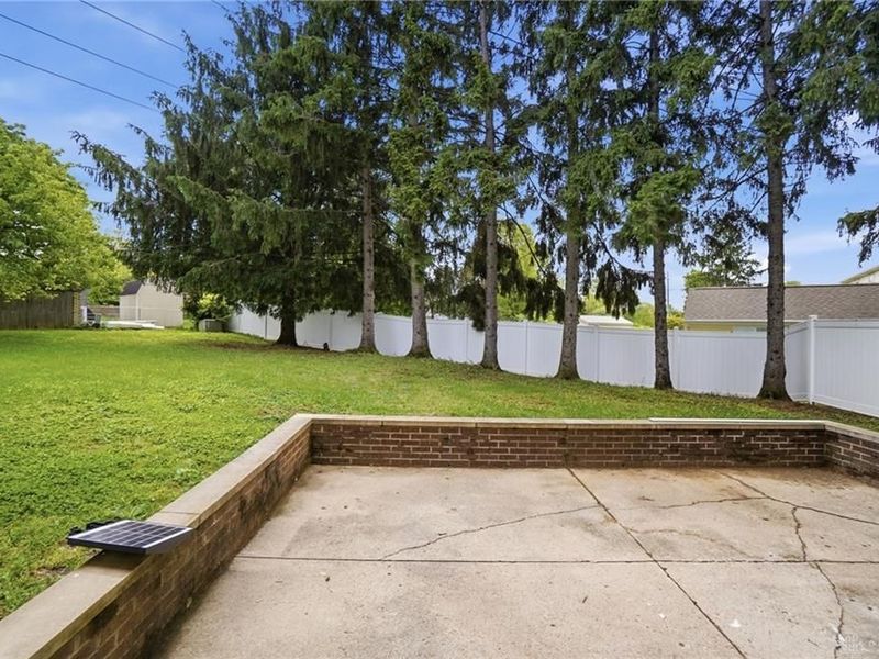 4220 Willow Creek Drive, Clayton, OH 45415 Photo 48