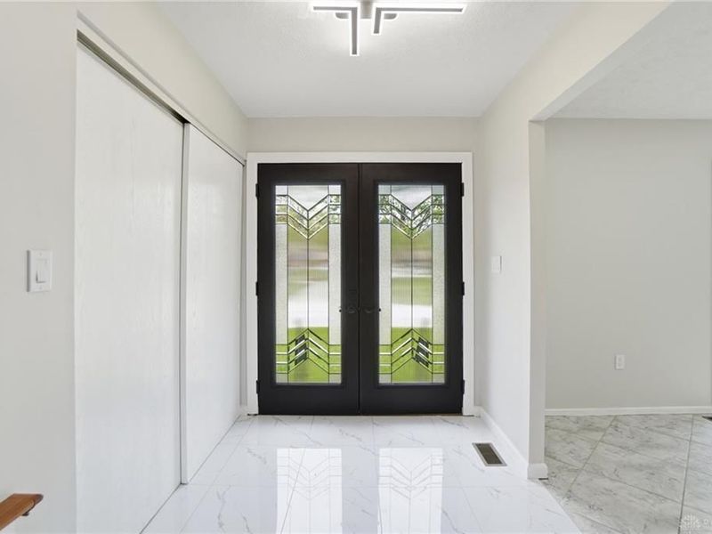 4220 Willow Creek Drive, Clayton, OH 45415 Photo 7
