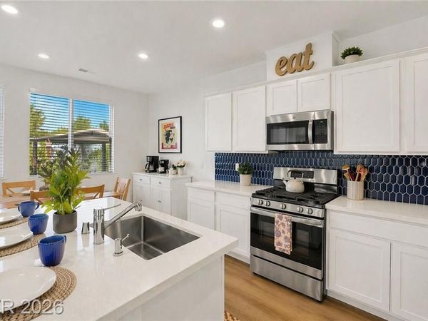 129 Laguna Commons Lane, Henderson, NV 89015
