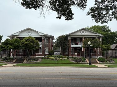 907 N Bishop Avenue, Unit B, Dallas, TX 75208