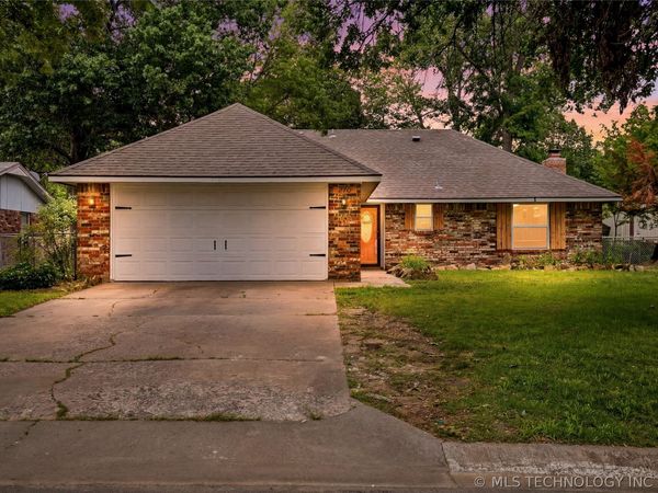 320 S Meigs Street , Fort Gibson, OK 74434