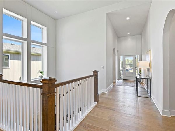 25086 W 98th Place, Lenexa, KS 66227