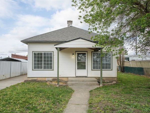 405 W 5th St, Sprague, WA 99032
