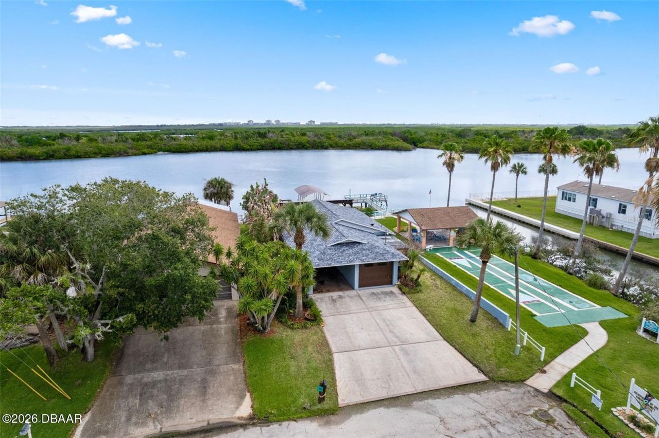 29 Pelican Lane, Edgewater, FL 32141 Photo
