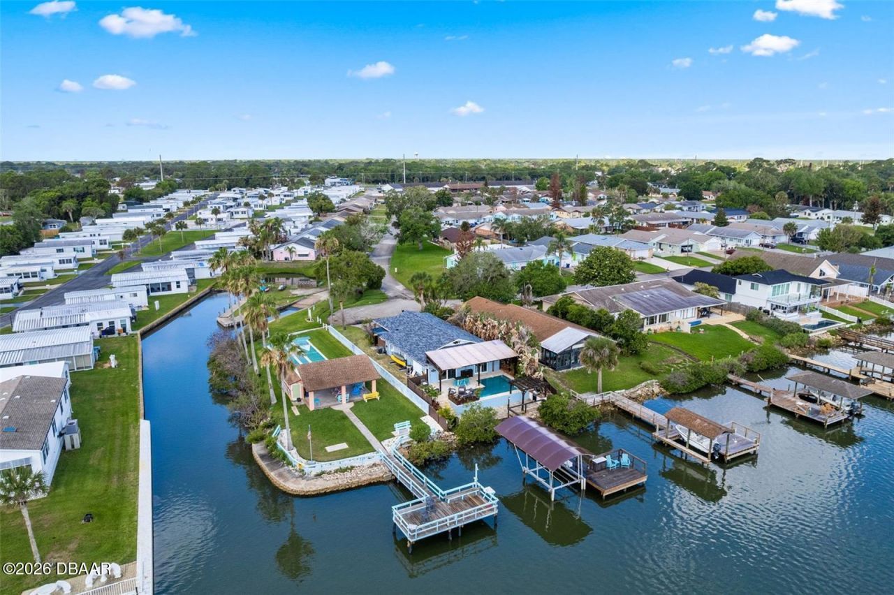 29 Pelican Lane, Edgewater, FL 32141 Photo