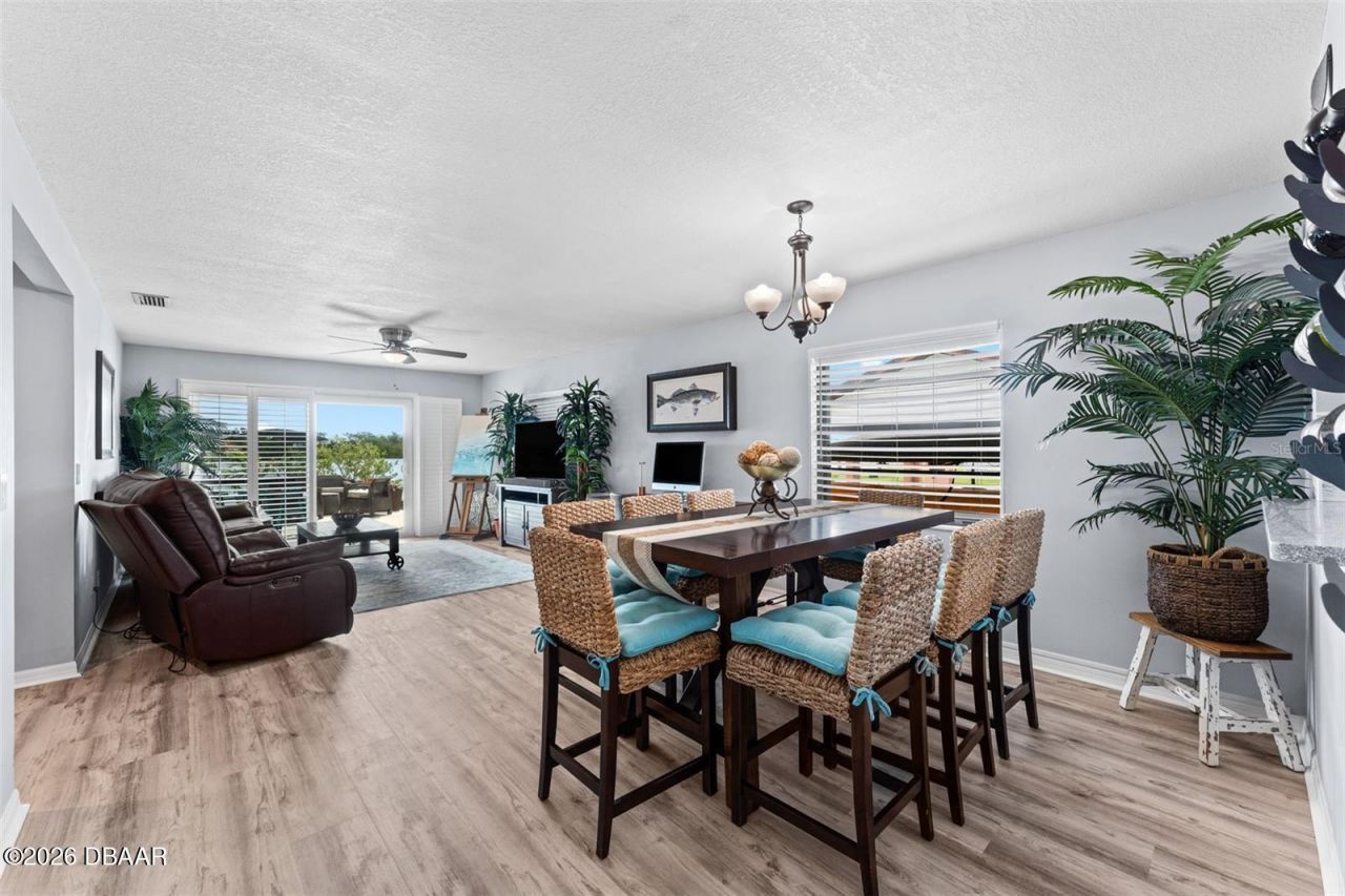 29 Pelican Lane, Edgewater, FL 32141 Photo