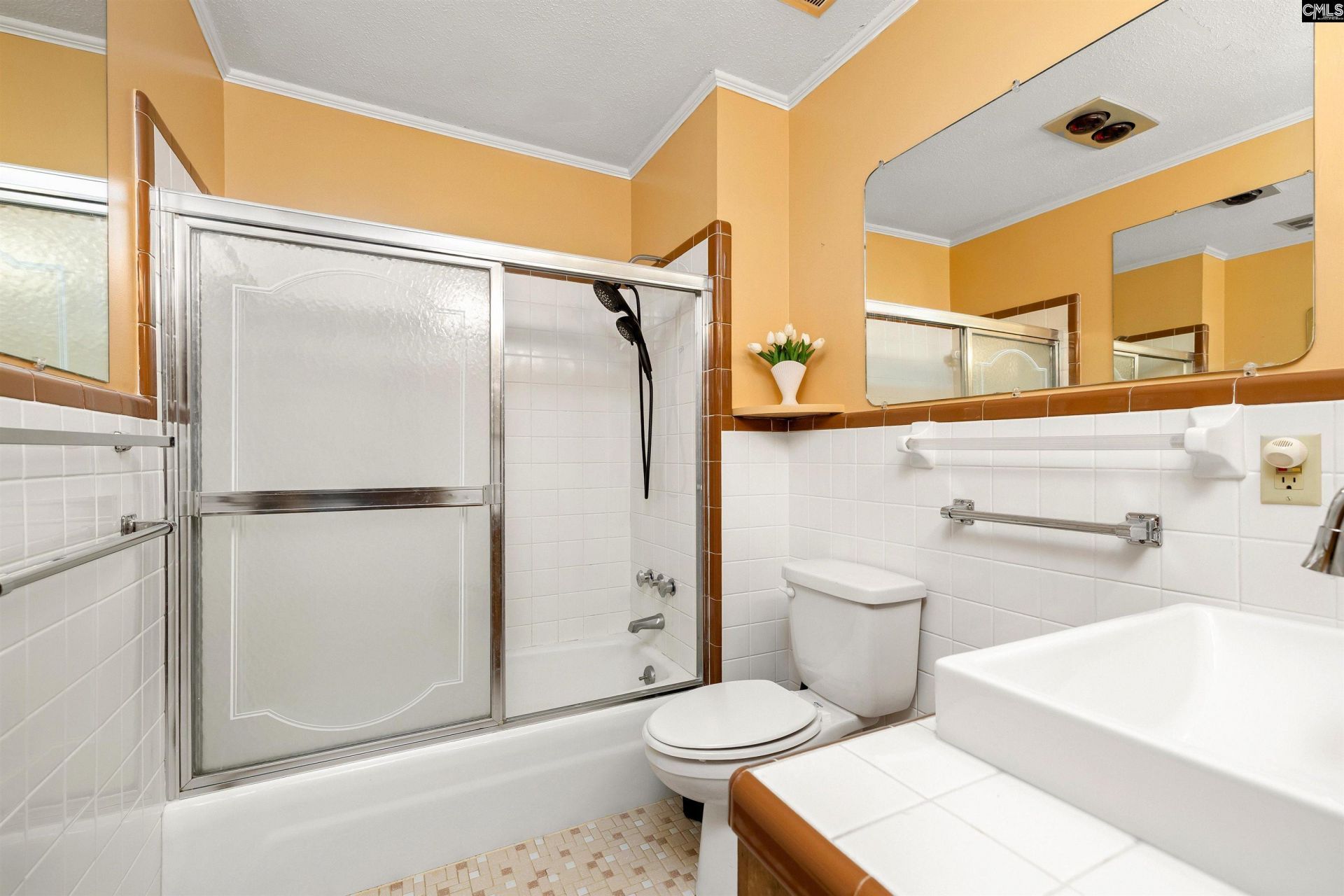 4136 N Lake Cherryvale Drive  Photo 23