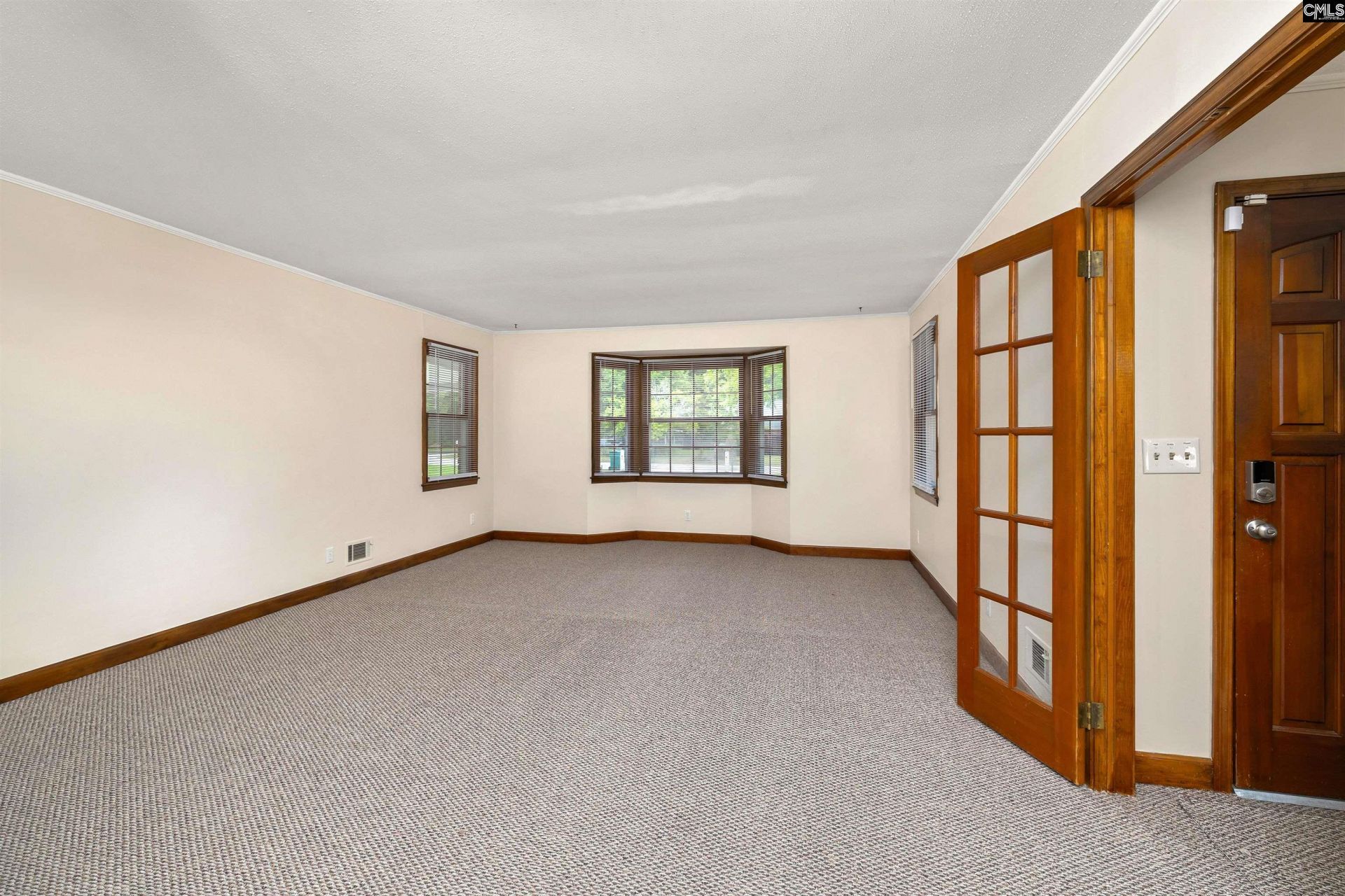 4136 N Lake Cherryvale Drive  Photo 6