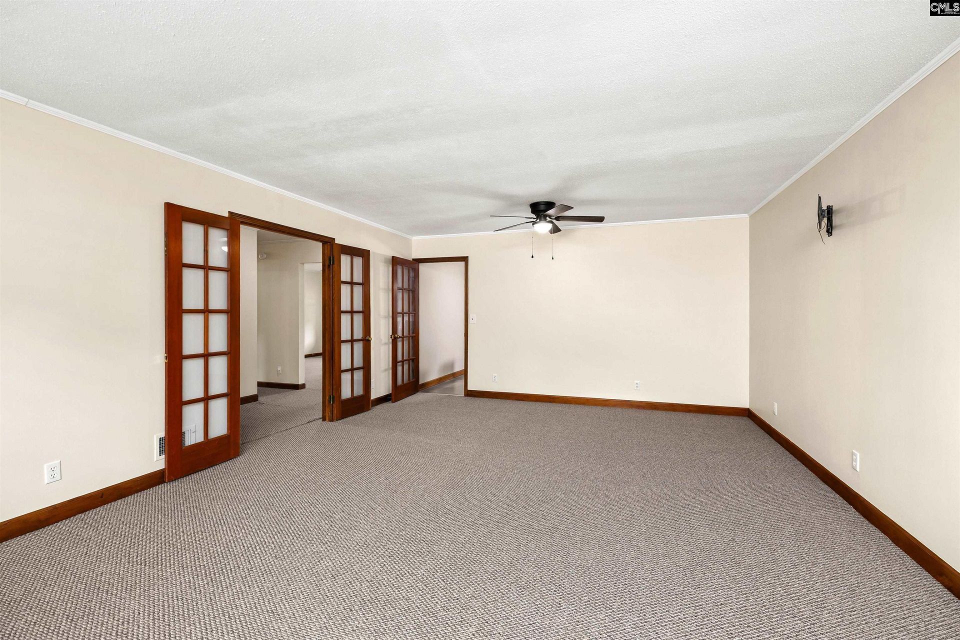 4136 N Lake Cherryvale Drive  Photo 7