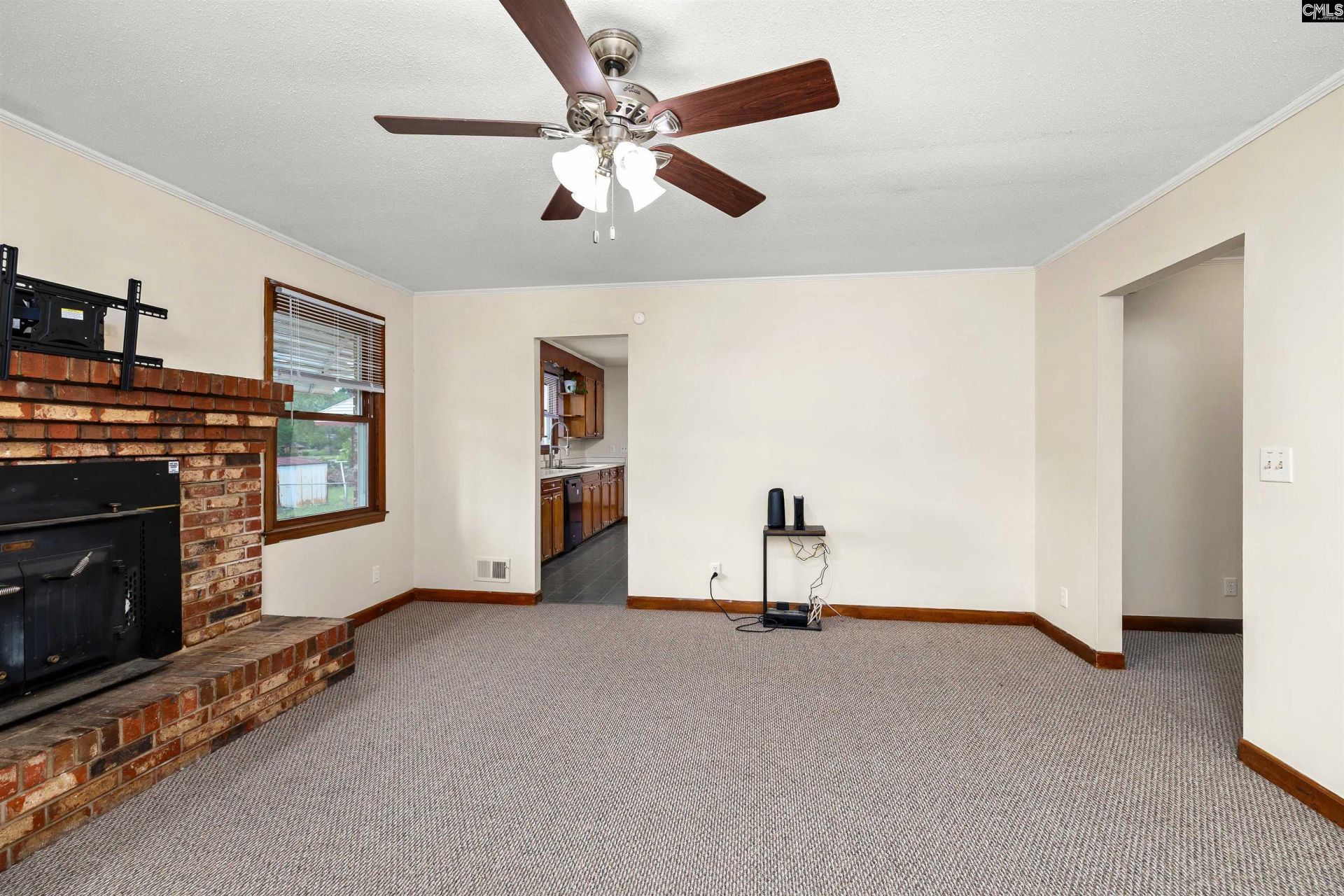 4136 N Lake Cherryvale Drive  Photo 9