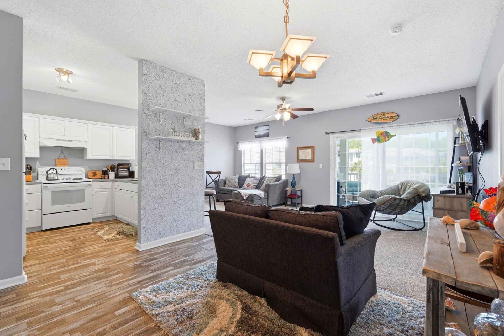2482 Coastline Ct. Photo 11