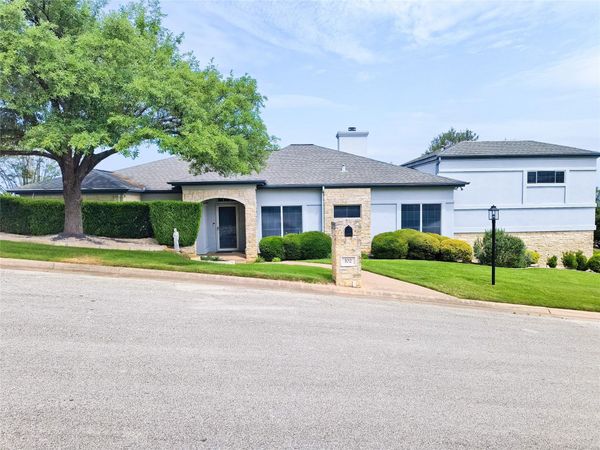 102 Paragon CT , Lakeway, TX 78734