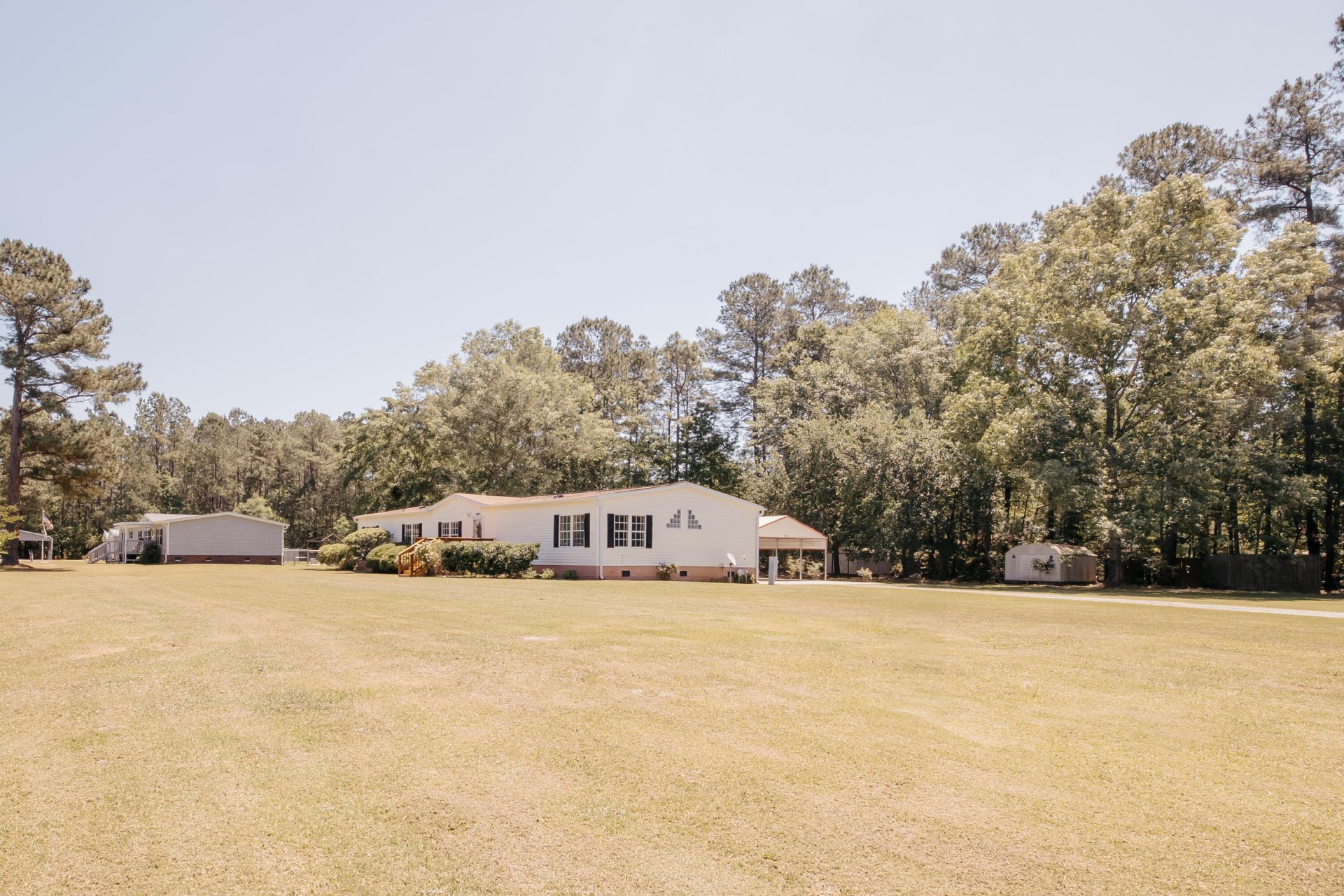 104 Prince Edward Drive Photo 13