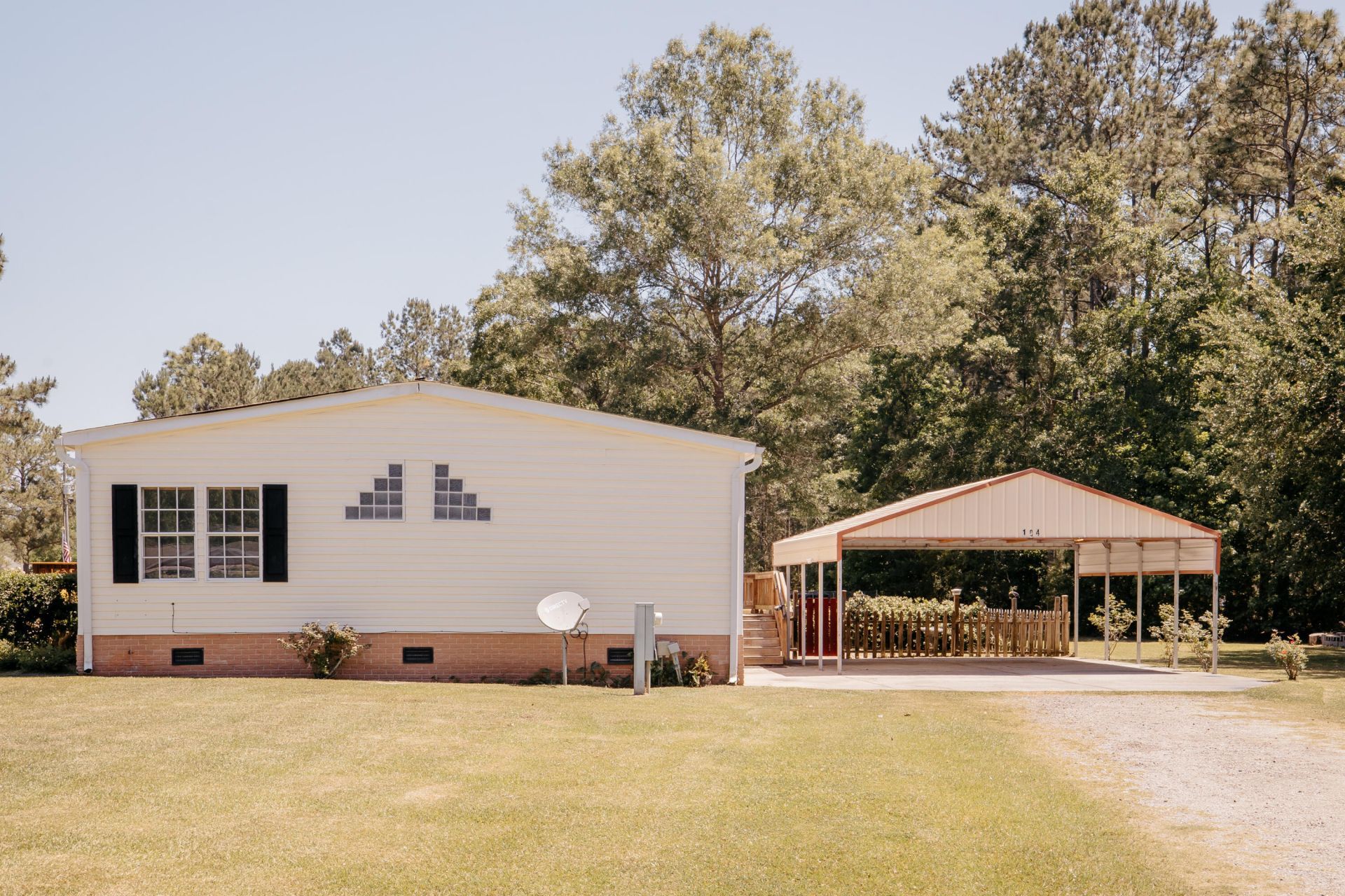 104 Prince Edward Drive Photo 14
