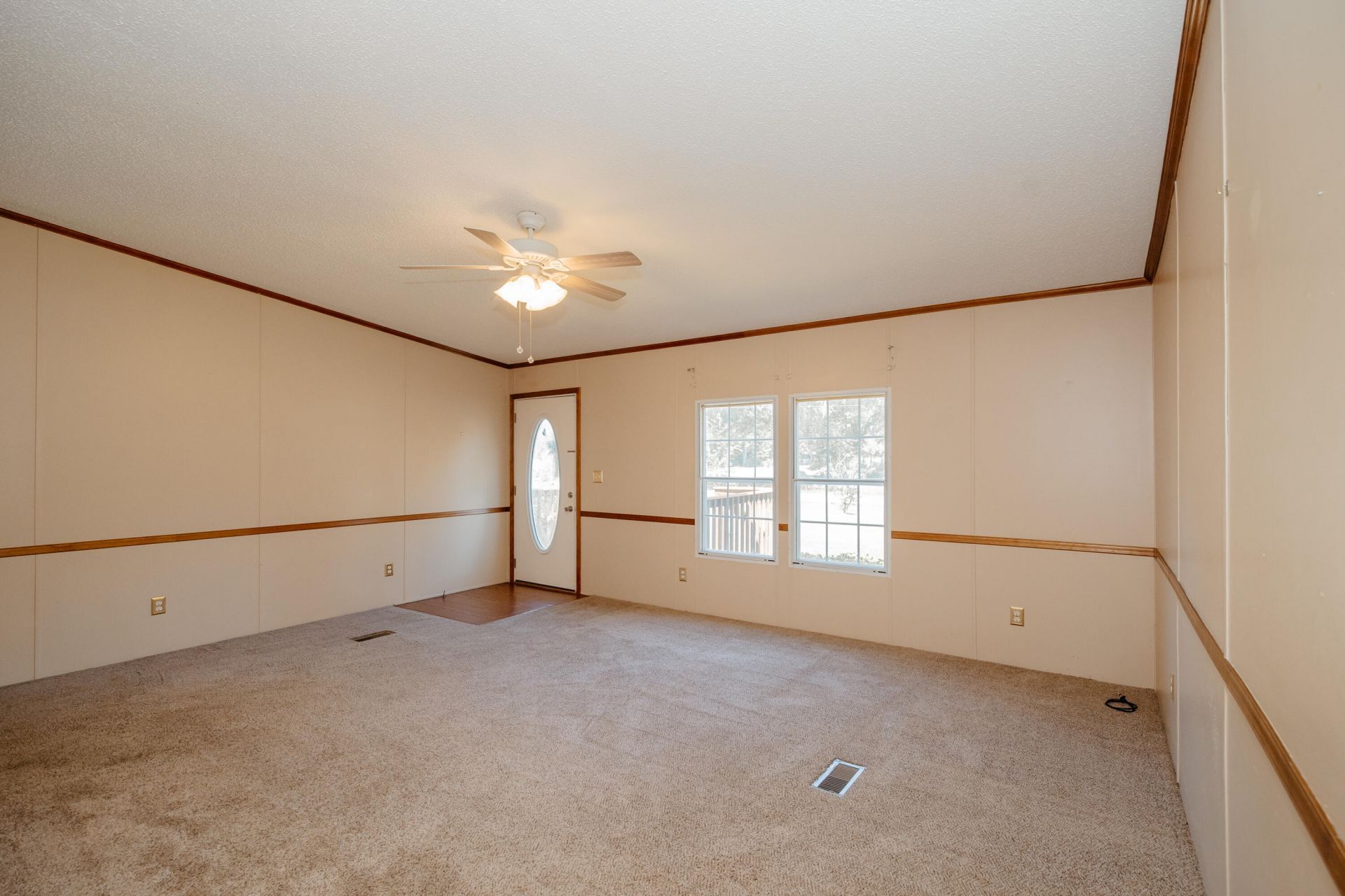 104 Prince Edward Drive Photo 16