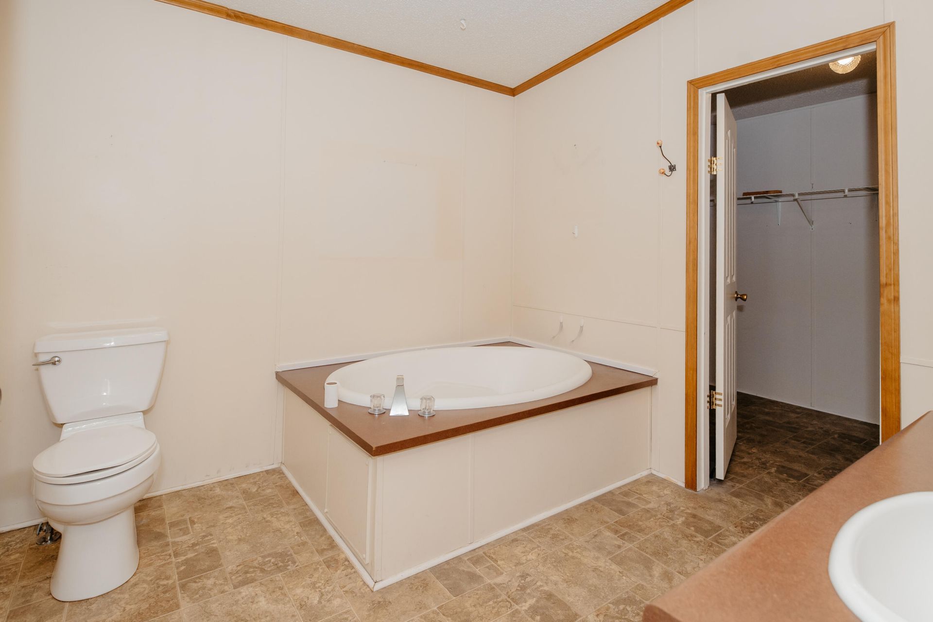 104 Prince Edward Drive Photo 25