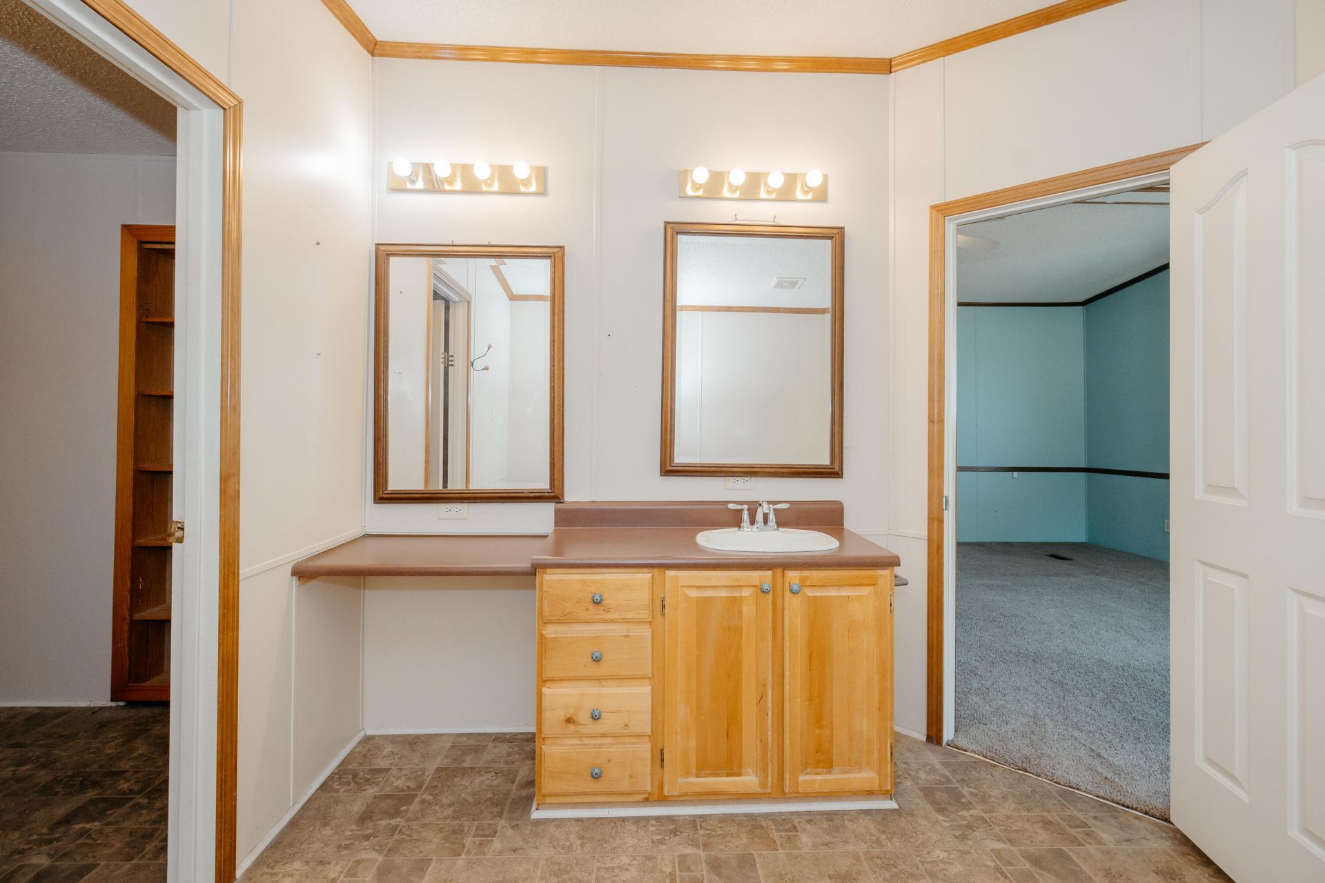 104 Prince Edward Drive Photo 28