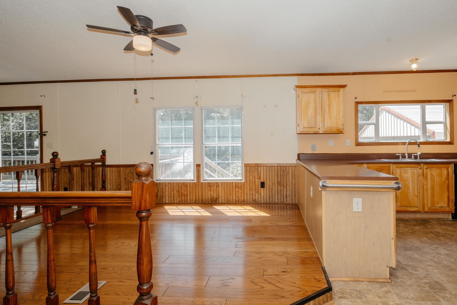 104 Prince Edward Drive Photo 41