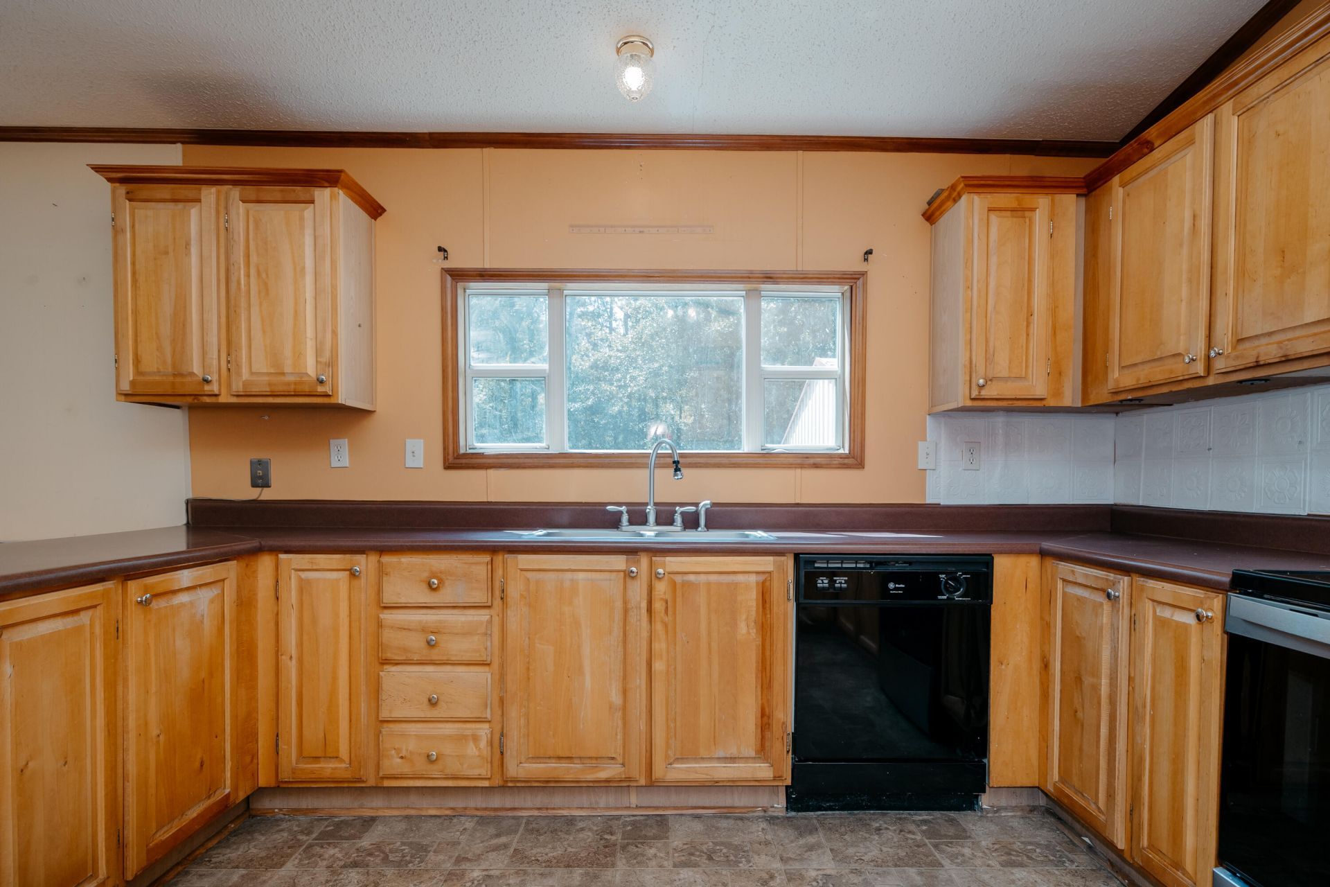 104 Prince Edward Drive Photo 44
