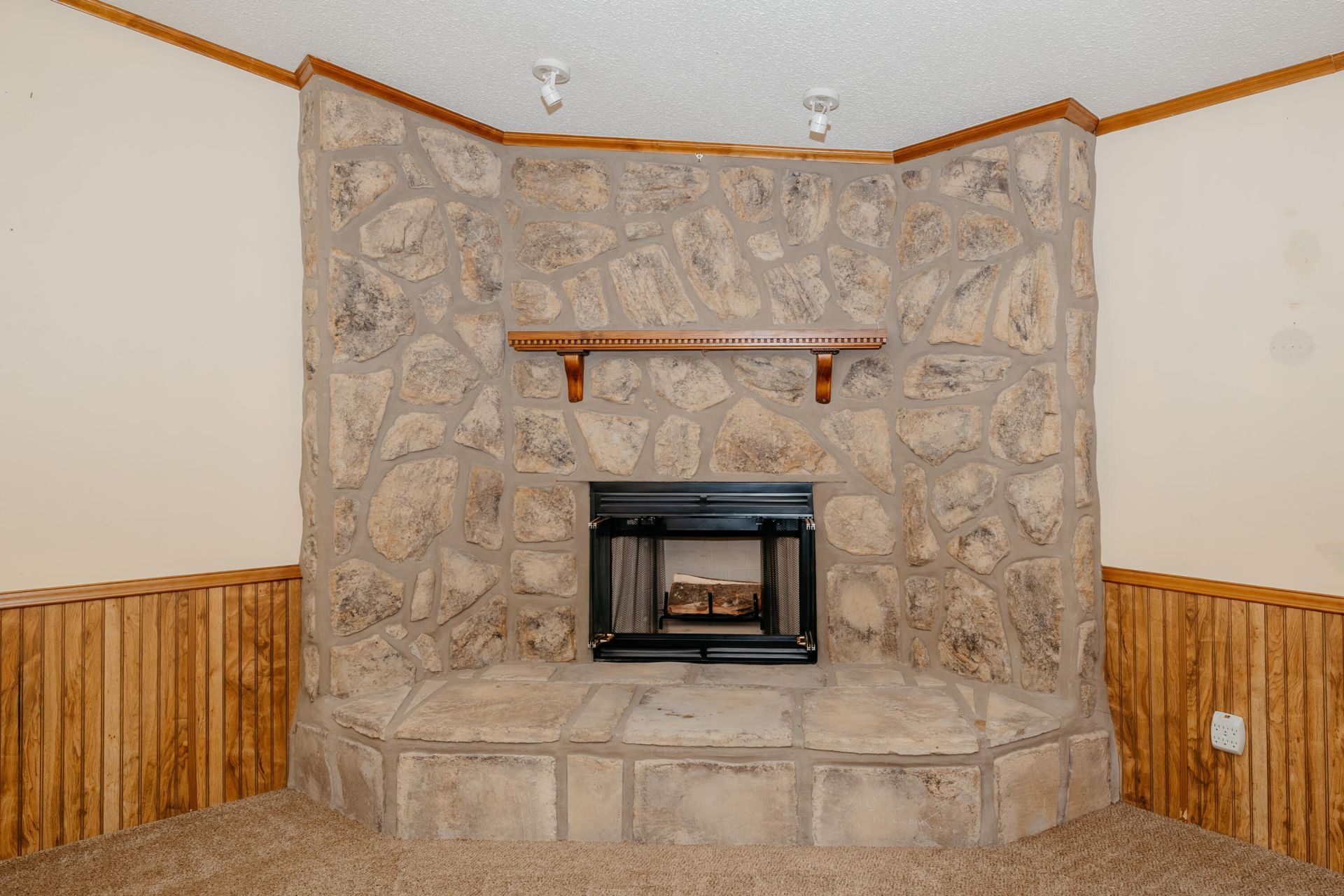 104 Prince Edward Drive Photo 51