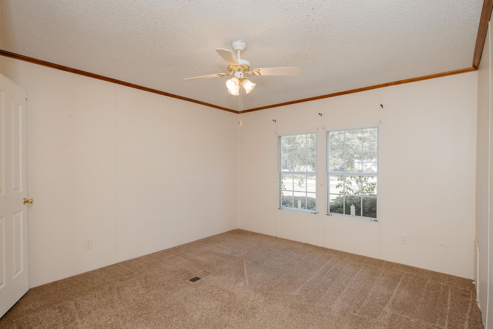 104 Prince Edward Drive Photo 54