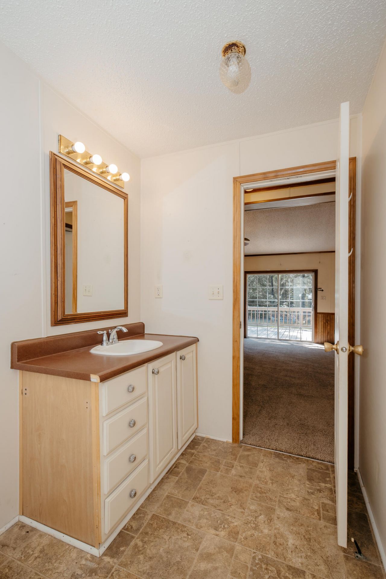 104 Prince Edward Drive Photo 59