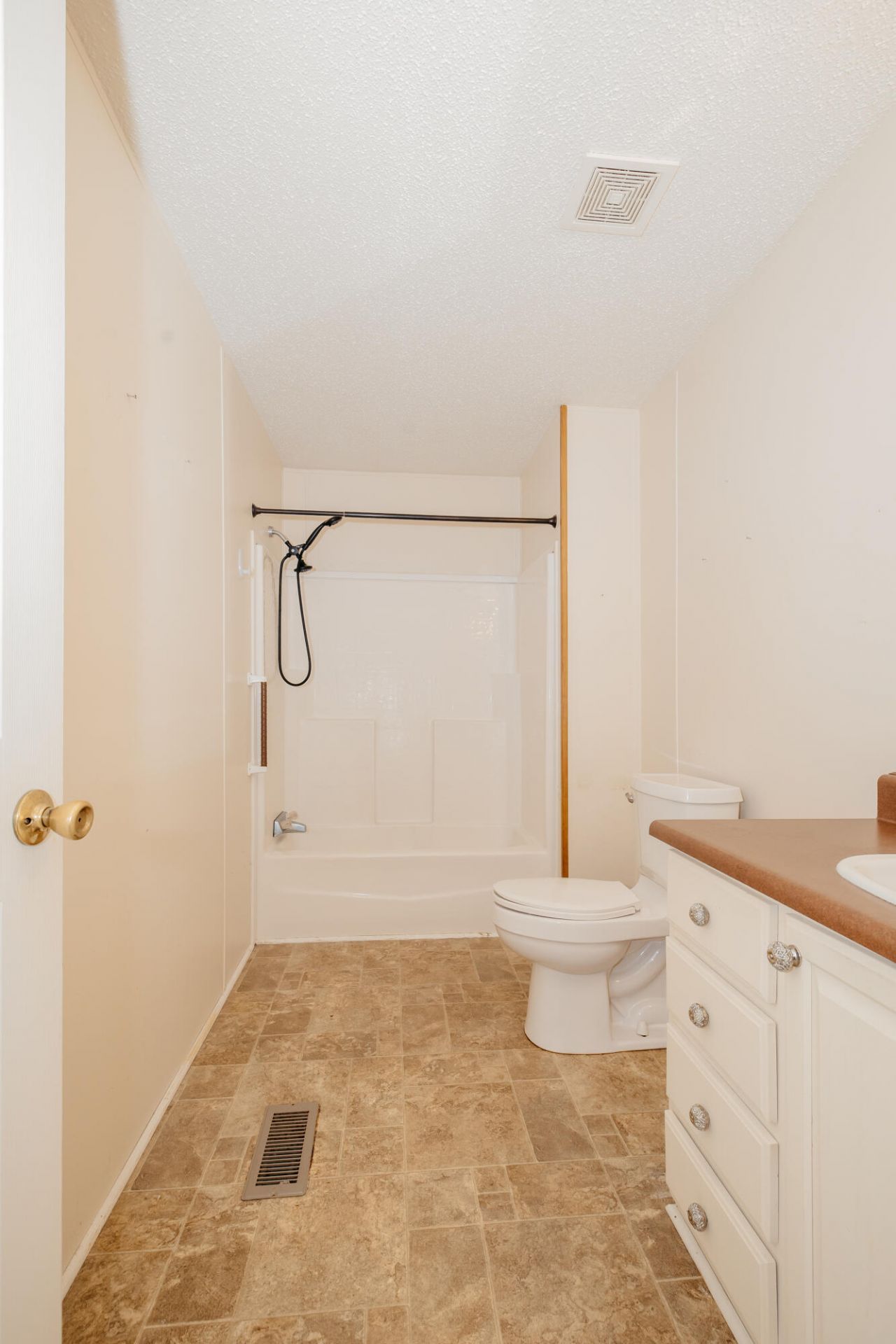 104 Prince Edward Drive Photo 60
