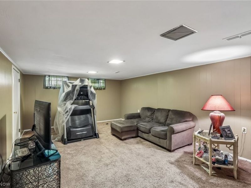 5420 Bluebell Drive, Lyndhurst, OH 44124 Photo 30