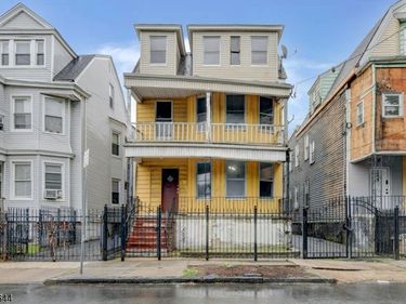 249 4Th St, Newark, NJ 07107