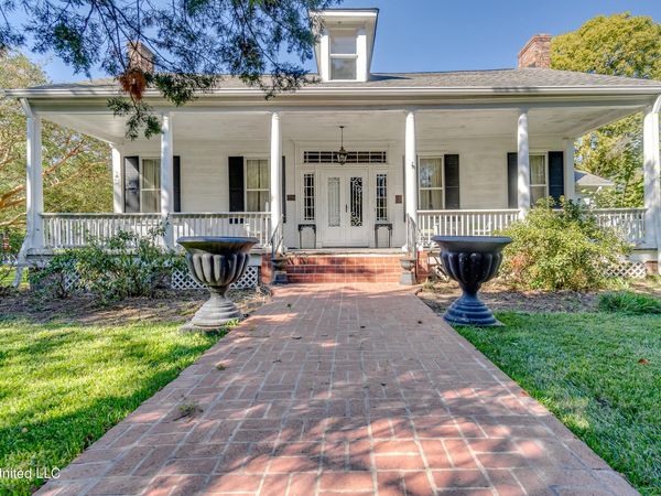 203 Pearl Street, Brandon, MS 39042