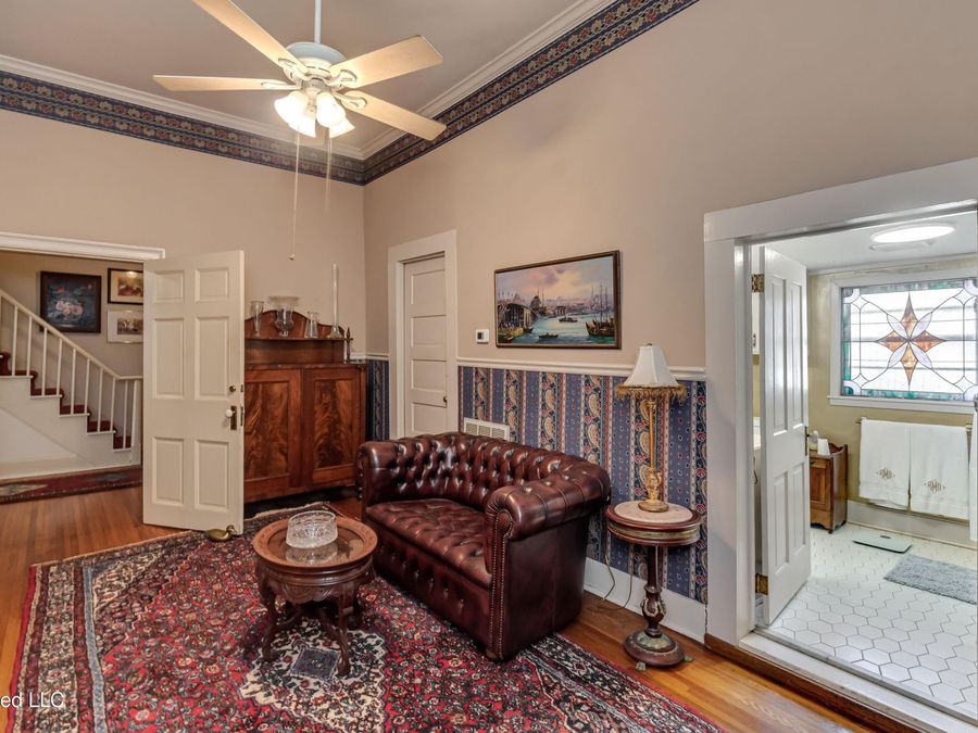 Property Image 28