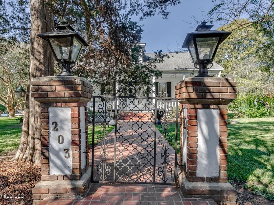 Property Image 4