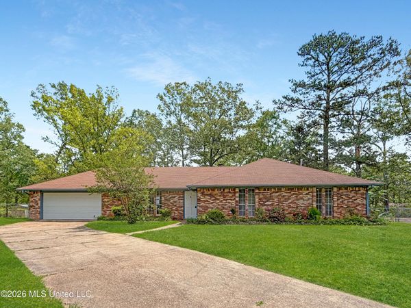328 Park Lane, Jackson, MS 39212