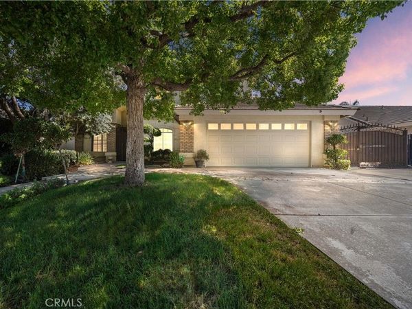 11015 Lakewood Court, Bakersfield, CA 93312