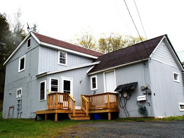 54 Assisqua Avenue, St. Johnsbury, VT 05819