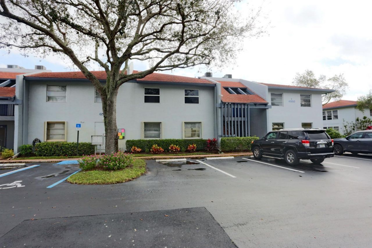 6550 S Oriole Boulevard, Unit 2050, Delray Beach, FL 33446 Photo