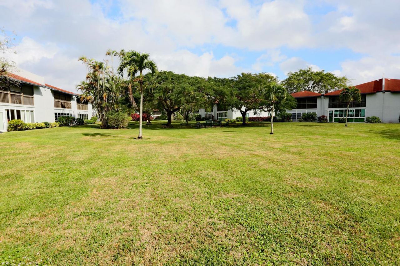 6550 S Oriole Boulevard, Unit 2050, Delray Beach, FL 33446 Photo