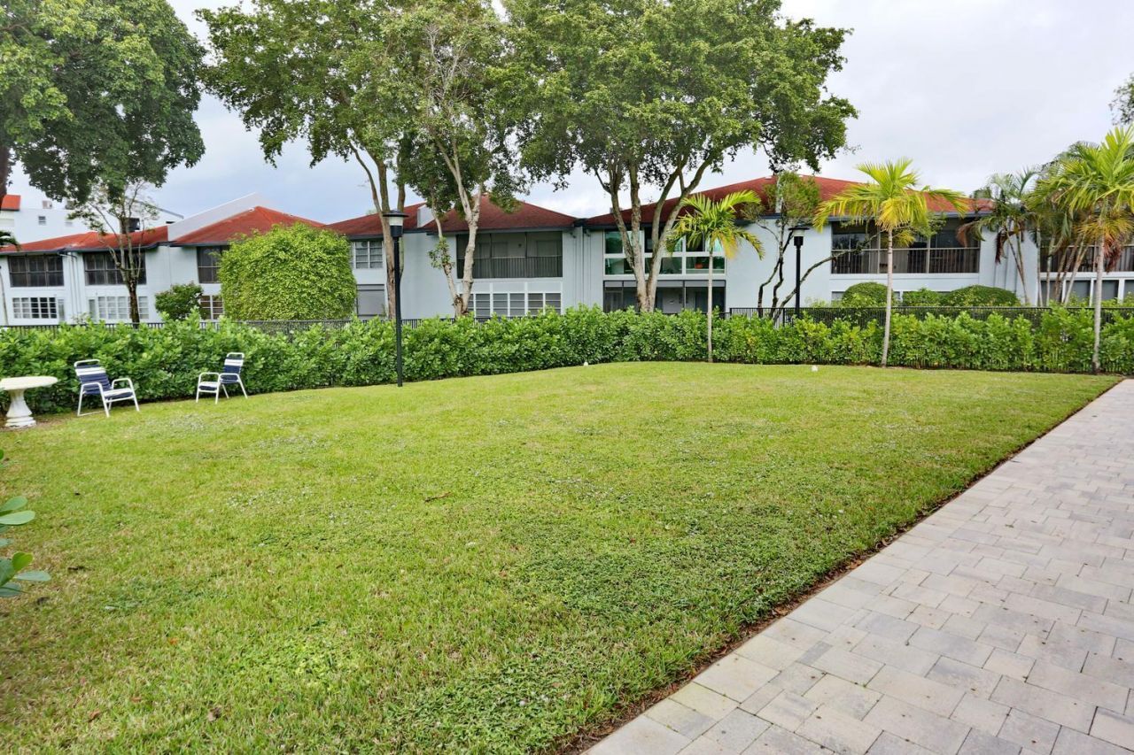 6550 S Oriole Boulevard, Unit 2050, Delray Beach, FL 33446 Photo
