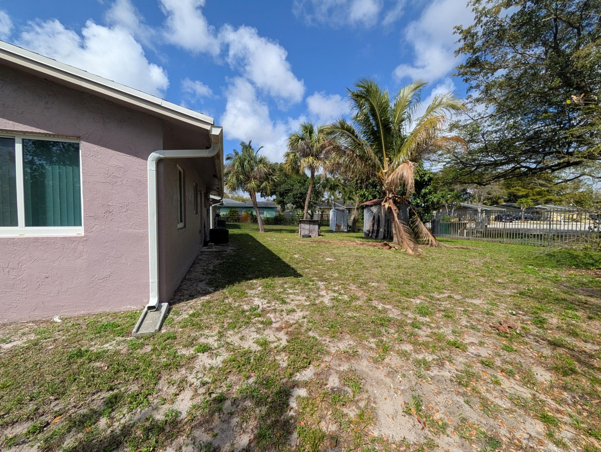 2761 NW 11th Place, Fort Lauderdale, FL 33311 Photo