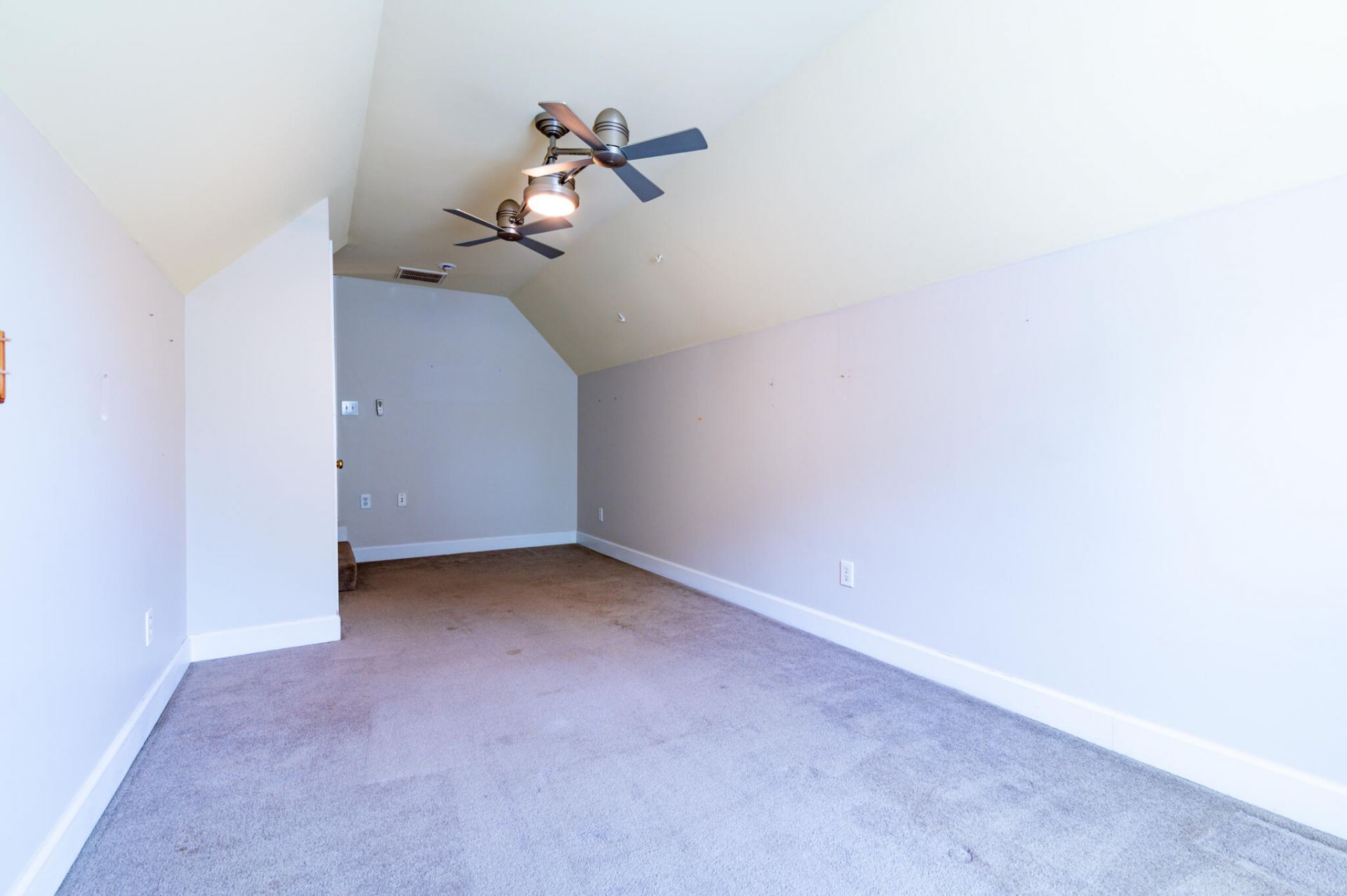 4921 Franconia Drive Photo 20