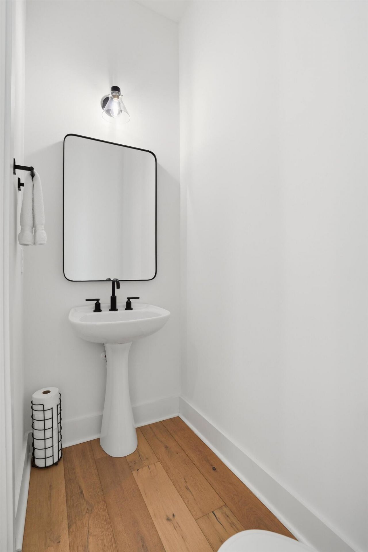 50 Aiken Street Photo 17