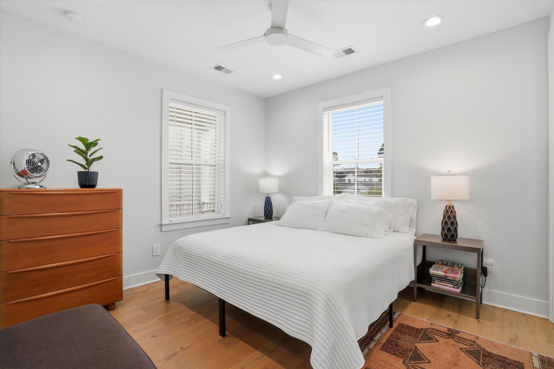 50 Aiken Street Photo 23