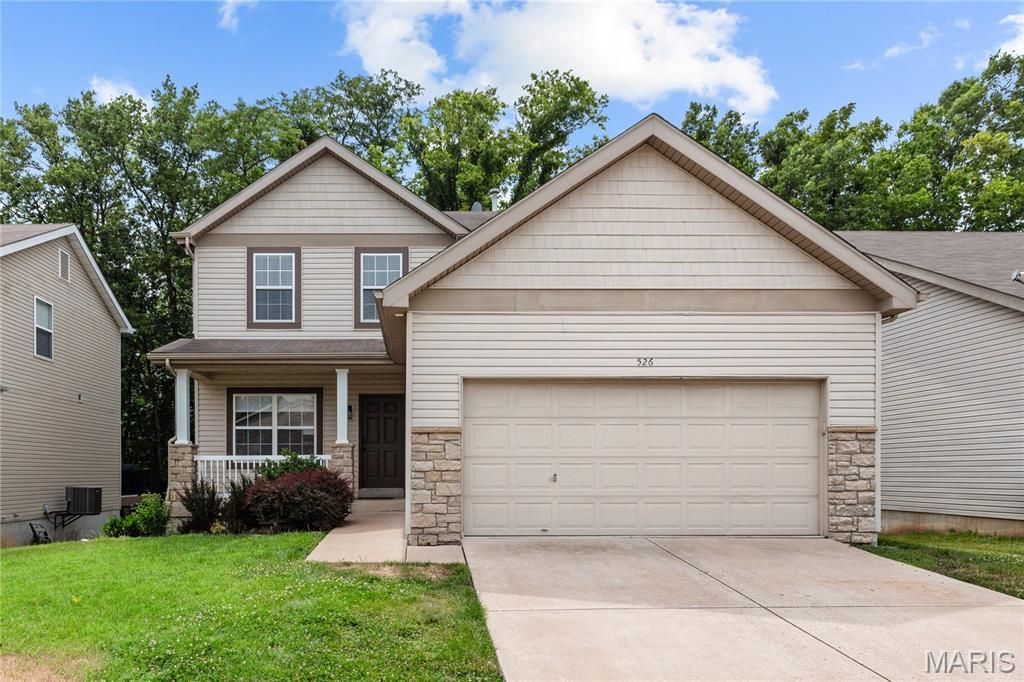 526 Springhurst Parkway , O Fallon, MO 63368 Main Photo