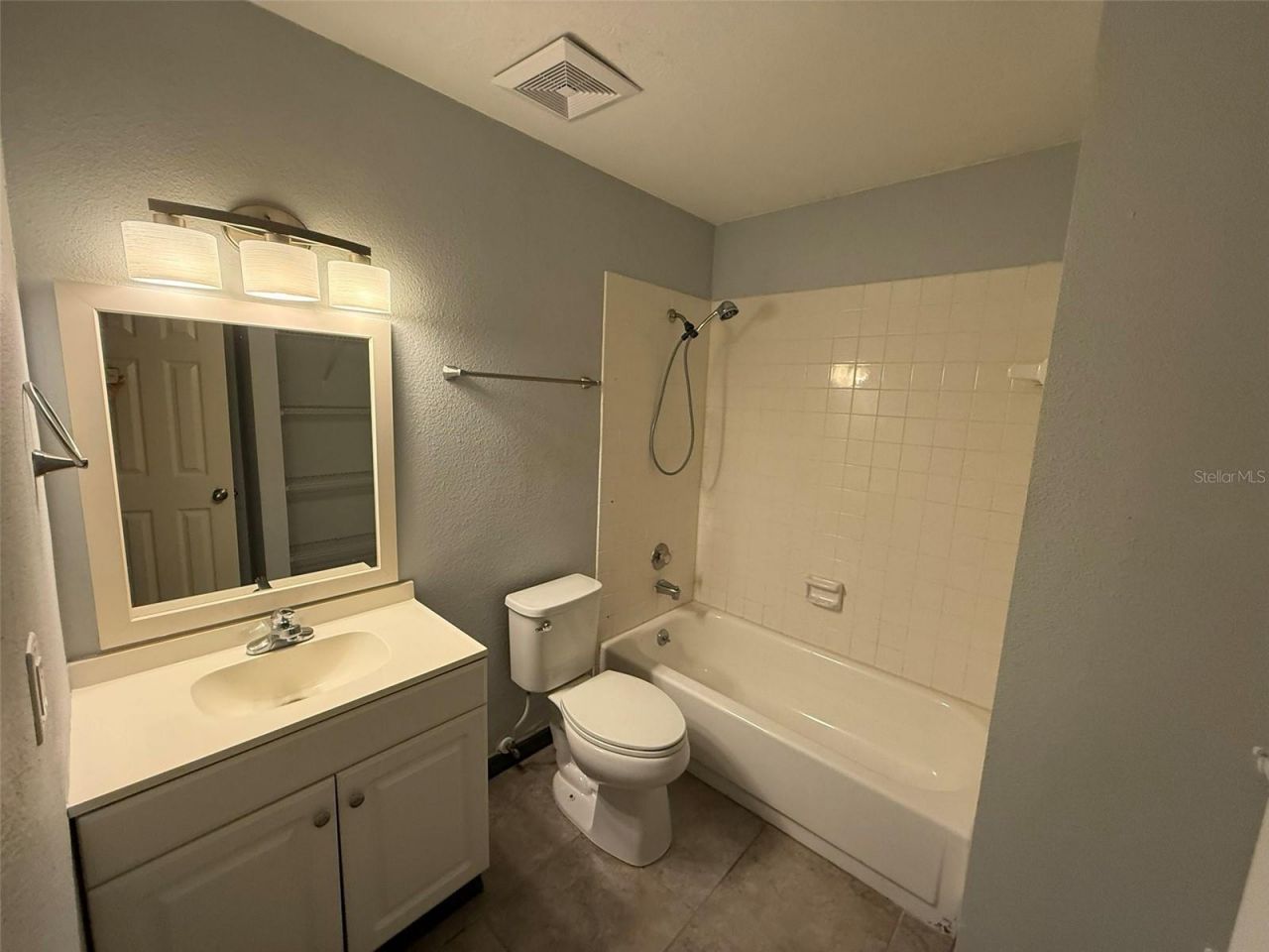 1836 N Crystal Lake Drive , Unit 64, Lakeland, FL 33801 Photo