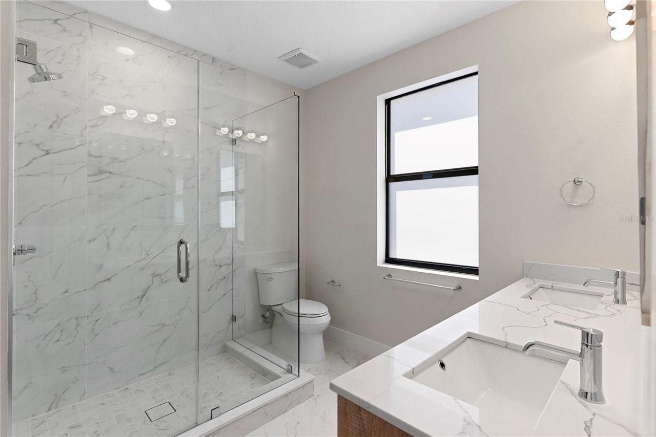 8405 Modano Place , Tampa, FL 33614 Photo