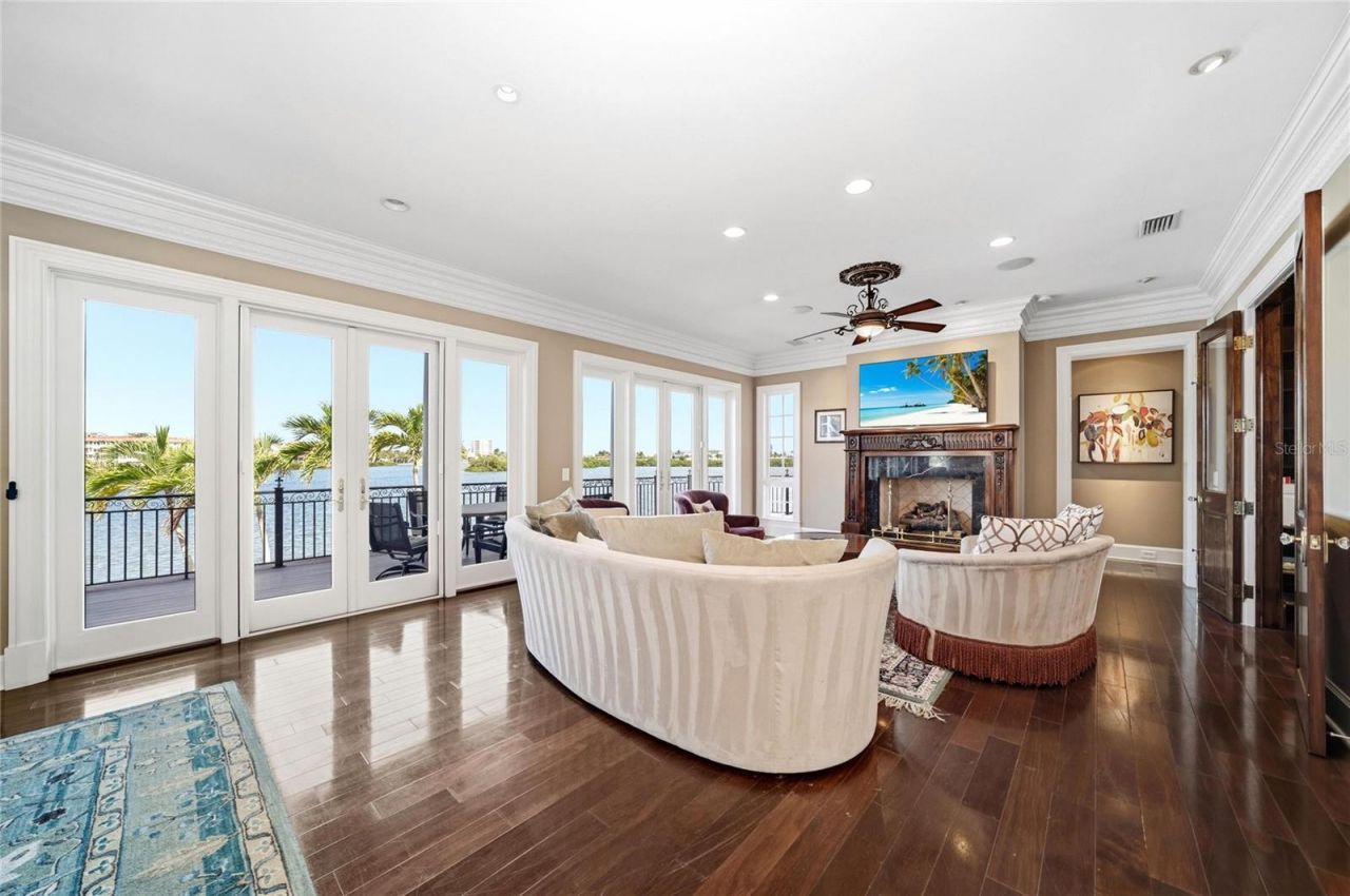 6438 Hollywood Boulevard, Sarasota, FL 34231 Photo