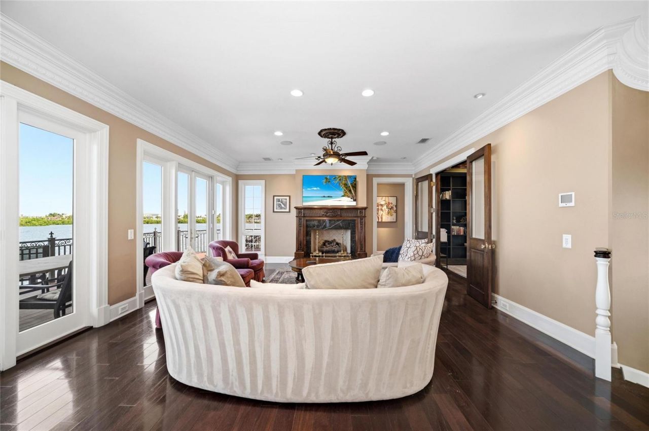 6438 Hollywood Boulevard, Sarasota, FL 34231 Photo