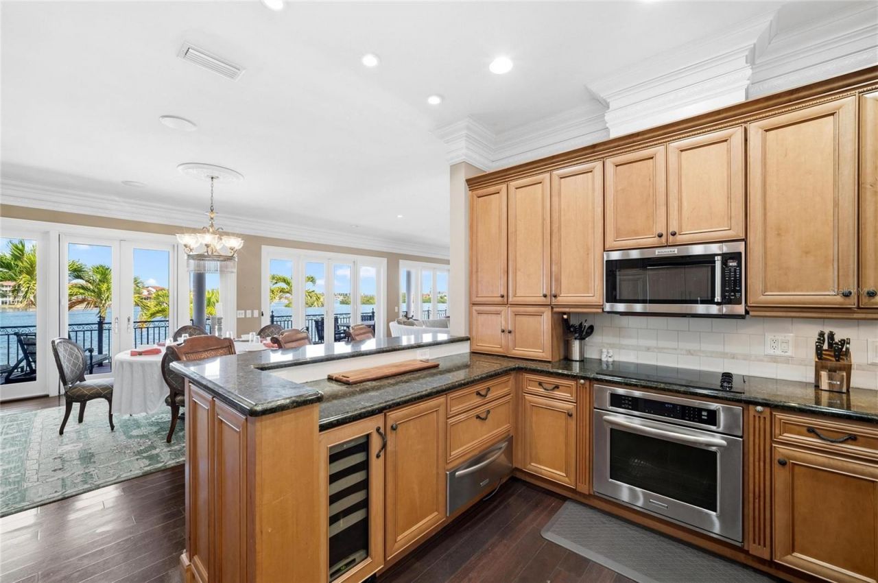 6438 Hollywood Boulevard, Sarasota, FL 34231 Photo