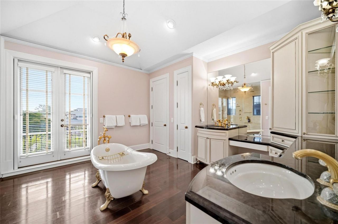 6438 Hollywood Boulevard, Sarasota, FL 34231 Photo