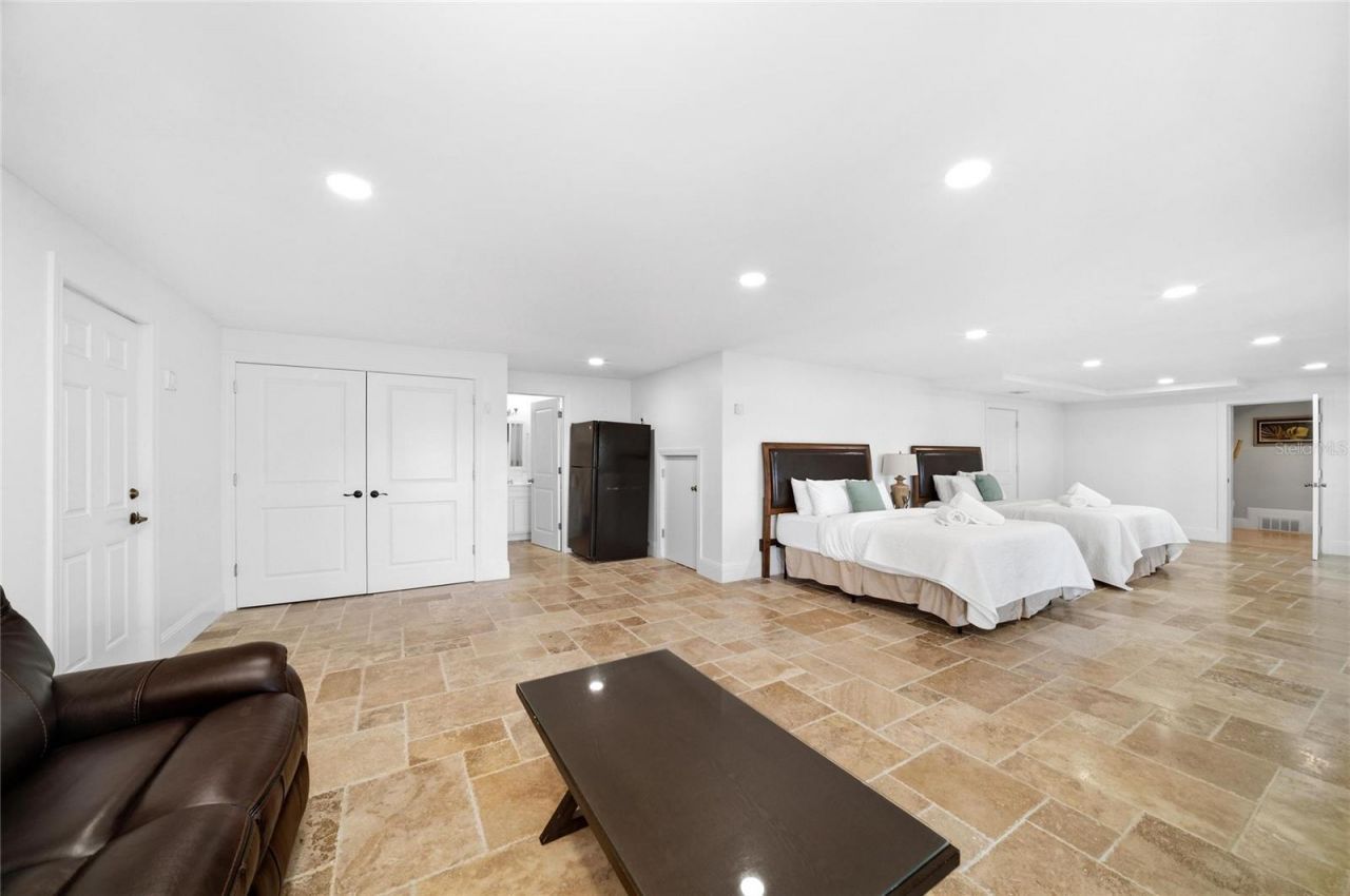 6438 Hollywood Boulevard, Sarasota, FL 34231 Photo